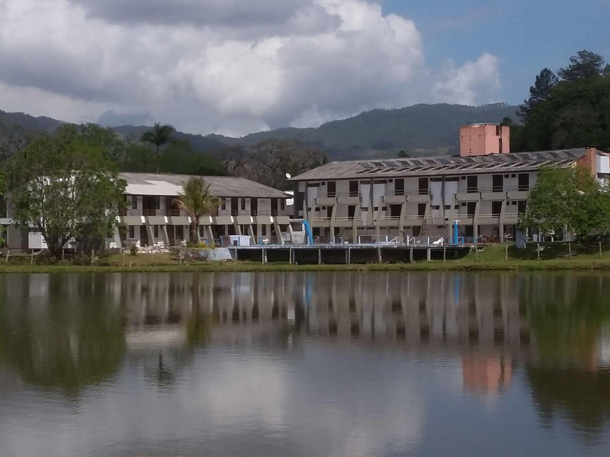 Hotel Termas Do Lago Gravatal Buitenkant foto